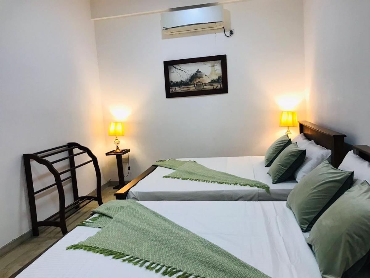 Kingcity Resort Anuradhapura Exterior foto